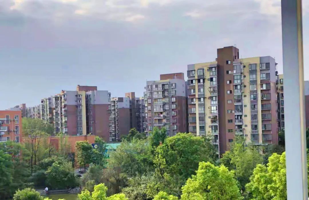 积极的学校善建者——十二公司承建学校工程盘点！(图7)